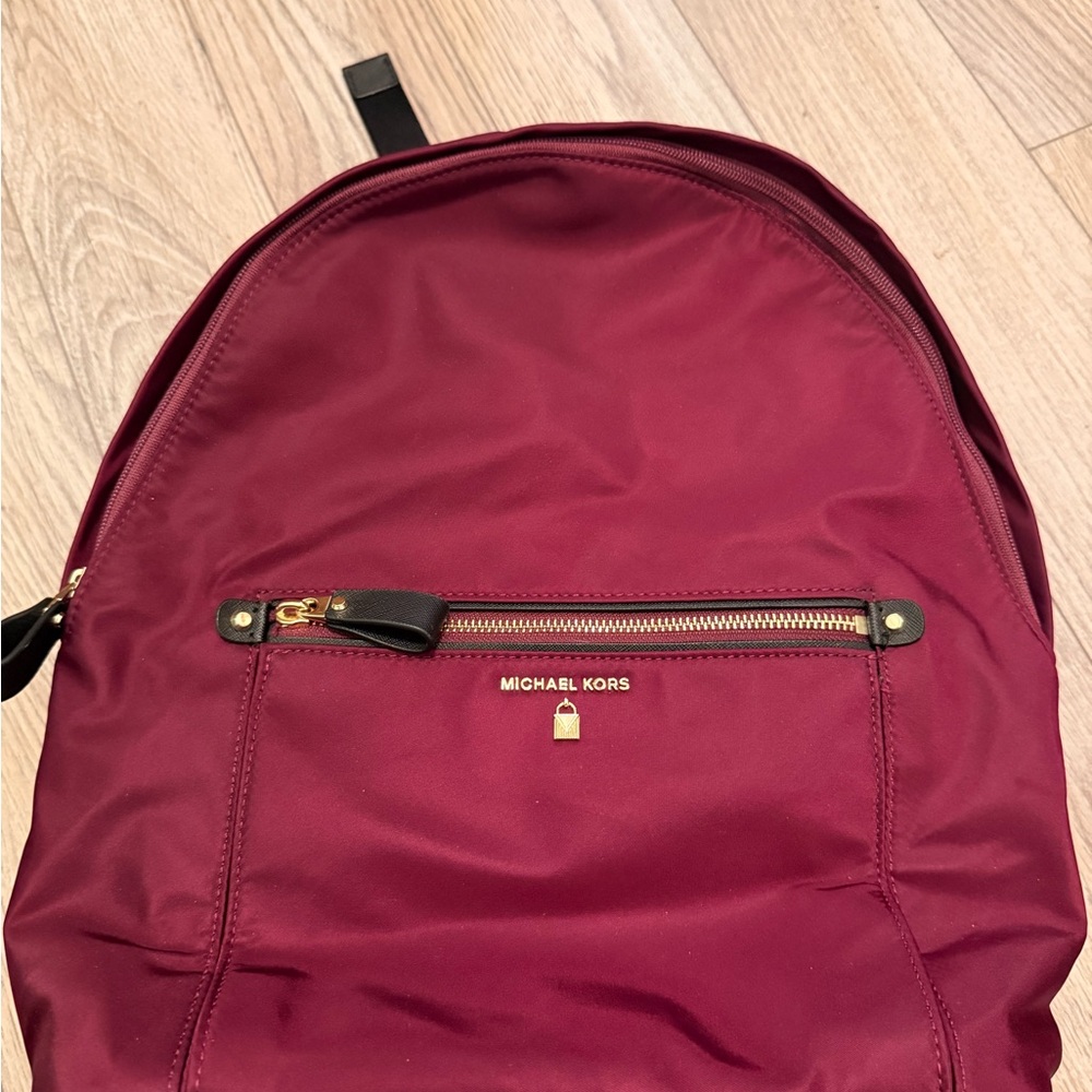 Perfect Michael Kors Kelsey Nylon backpack Merlot red - Picture 2 of 7
